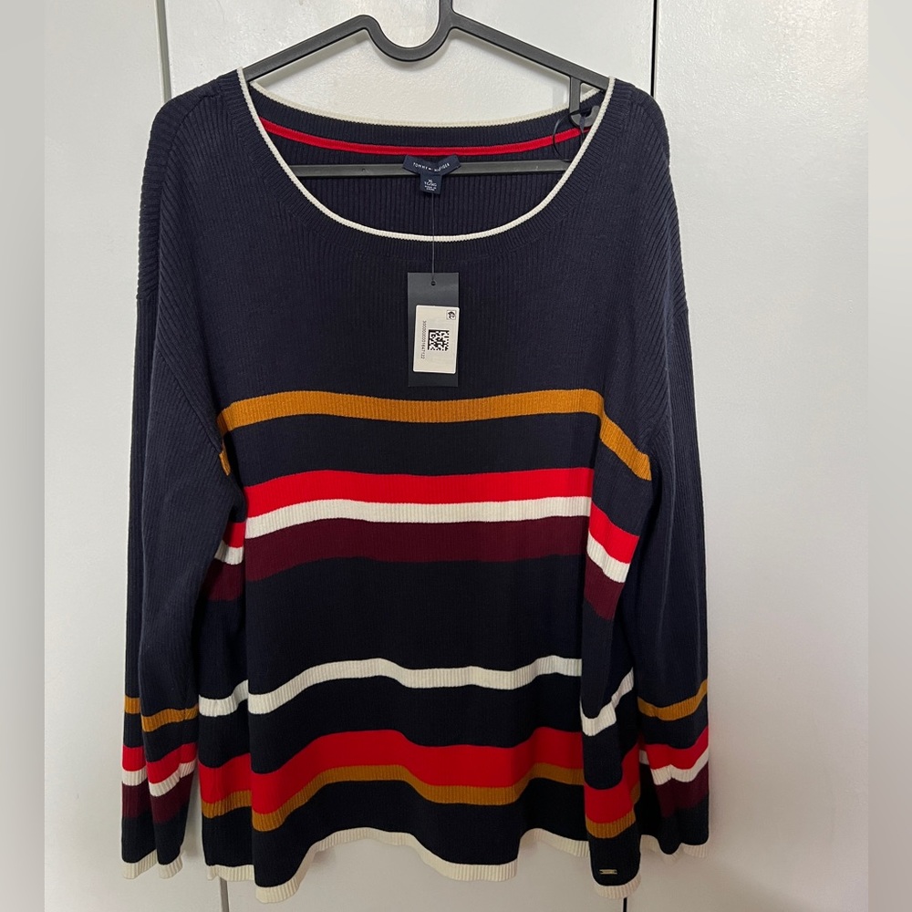 Tommy Hilfiger Women's Navy Striped Sweater